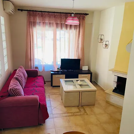 Fofo's Maizonette Apartment